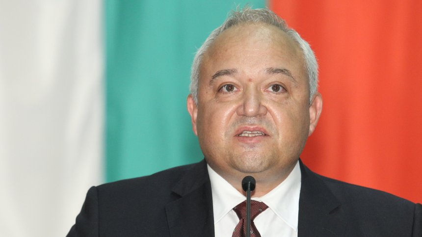 Демерджиев: Нарастват опитите за манипулиран вот заради връщането на хартиеното гласуване