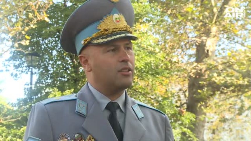 В София отбелязаха Деня на военния парашутист