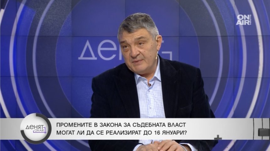 Николай Свинаров: Ако можеха да манипулират машините - нямаше да връщат хартията