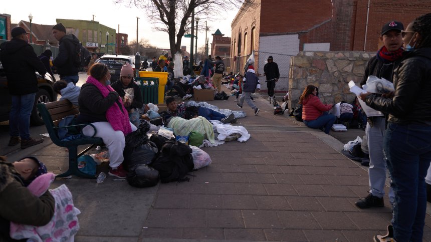 САЩ намериха начин да блокират мигрантите по границата с Мексико