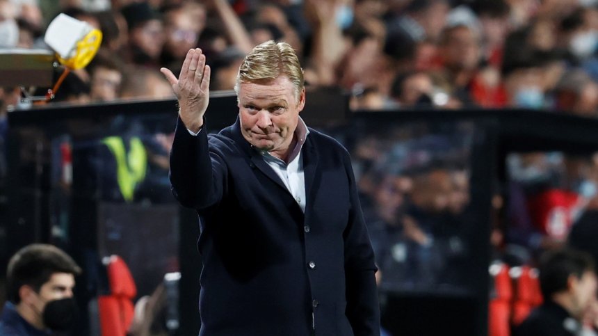 Очаквано след поредния резил: "Барселона" би шута на Роналд Куман