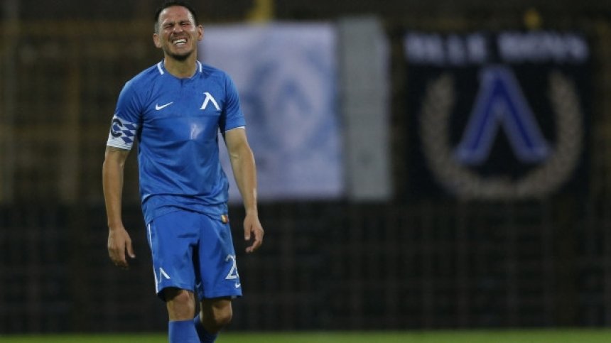 "Левски" се "удави" в дъжда, "Локо" (Пд) пак е на финал за Купата