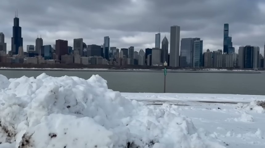Зимна буря със сняг връхлетя САЩ, пътища се превърнаха в пързалки (ВИДЕО)