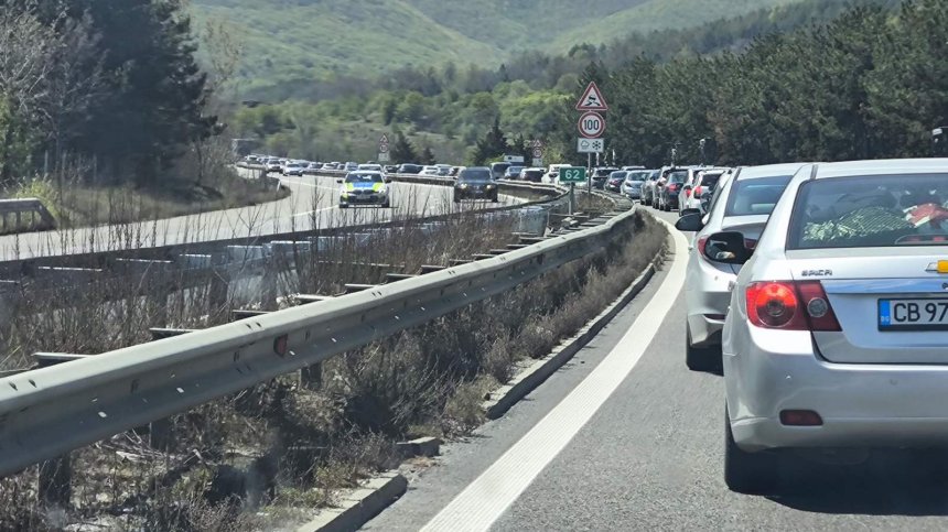 Вътрешният министър: Цивилни патрулки ще дисциплинират агресивните шофьори