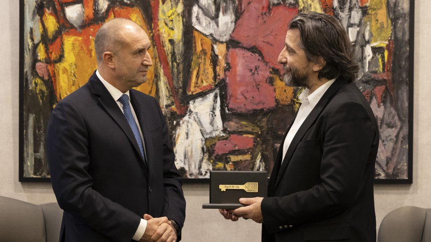 Радев: Работим за задълбочаване на икономическото сътрудничество с Косово