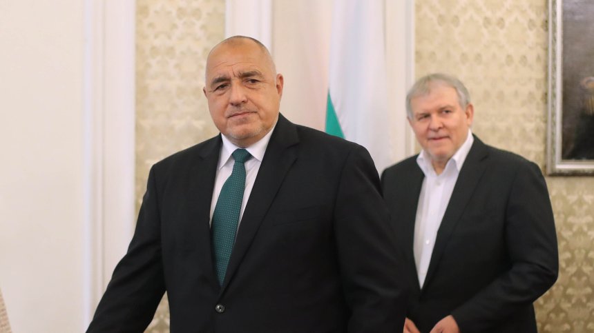 "Образован и красив полиглот": Борисов загатна кой ще е кандидатът за премиер на ГЕРБ-СДС