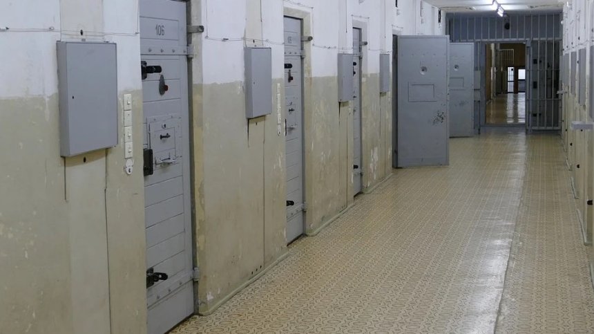 Mъж, опитал да подпали приятелката си в новогодишната нощ, остава зад решетките