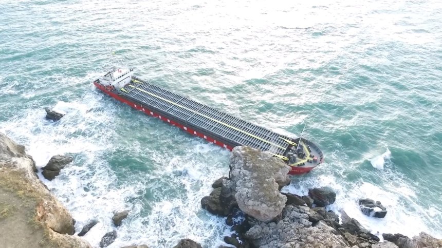 С плаващи бункери ще разтоварват втечнения товар от "Vera Su"