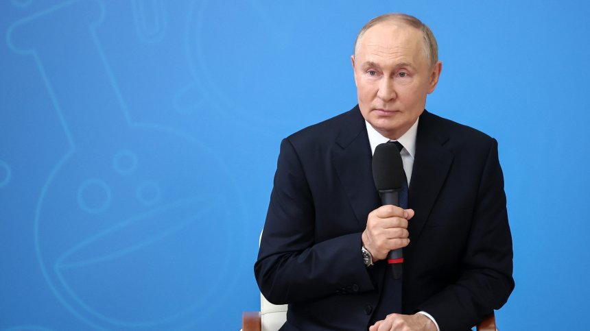 Владимир Путин пристигна на официално посещение в Монголия