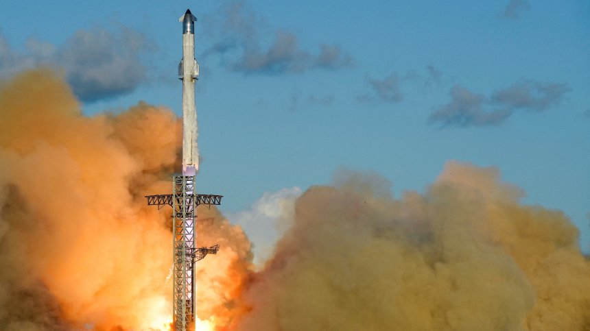 Ракетата Starship на SpaceX излетя успешно в нов тестов полет (ВИДЕО)