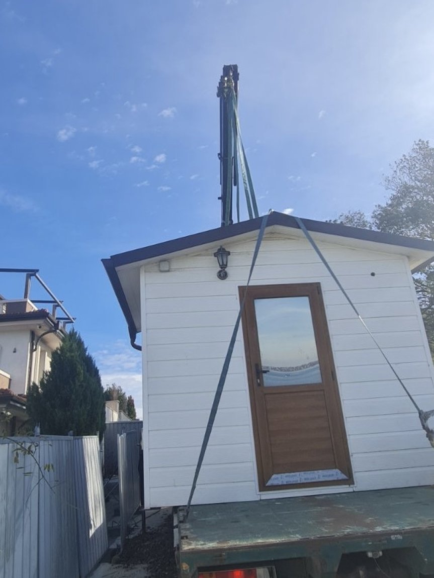 Започна премахването на незаконните постройки в лесопарк 