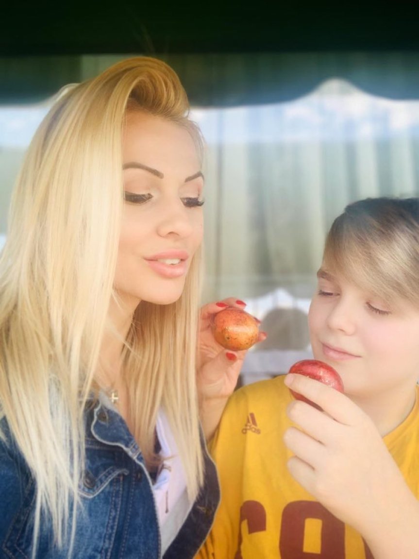 Водещата на „Денят ON AIR“ Ганиела Ангелова: Спазвам традициите на Великден