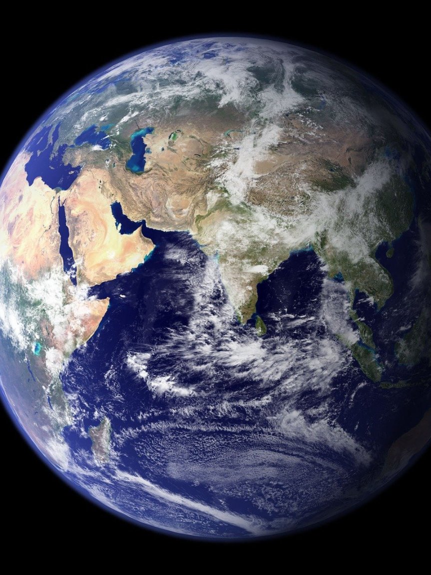 Акцент е поставен върху необходимостта от тройно увеличаване на производството на чиста енергия до 2030 г. 