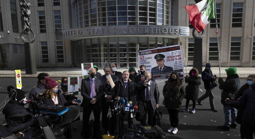 Мексико прекратява сътрудничеството със САЩ след изненадващ арест?