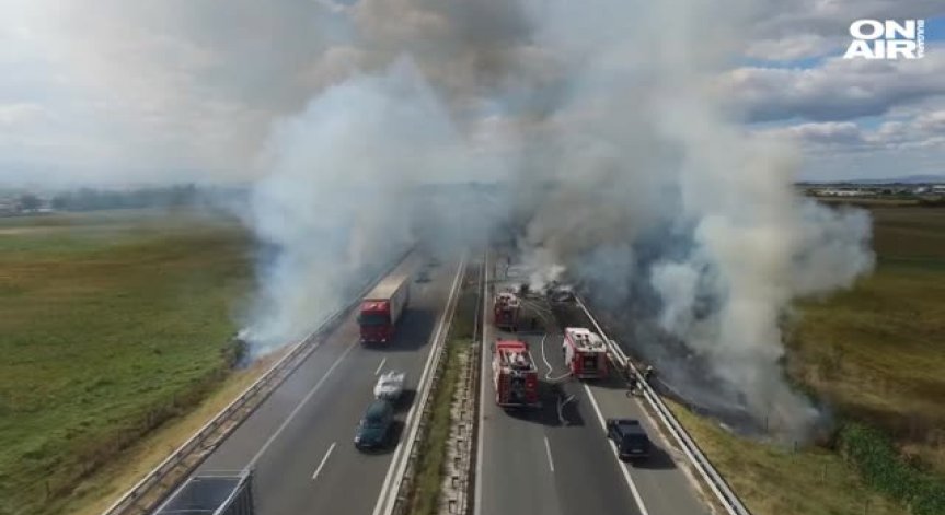 Ограничено остава движението по АМ 