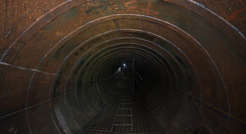 Израел твърди, че са открили тунел на 