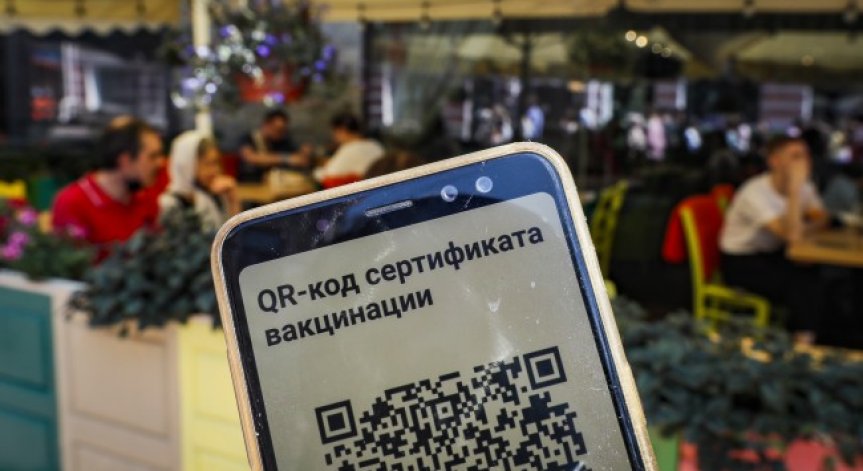 Москва призна за проблем с хода на ваксинацията, но не е ли твърде късно?