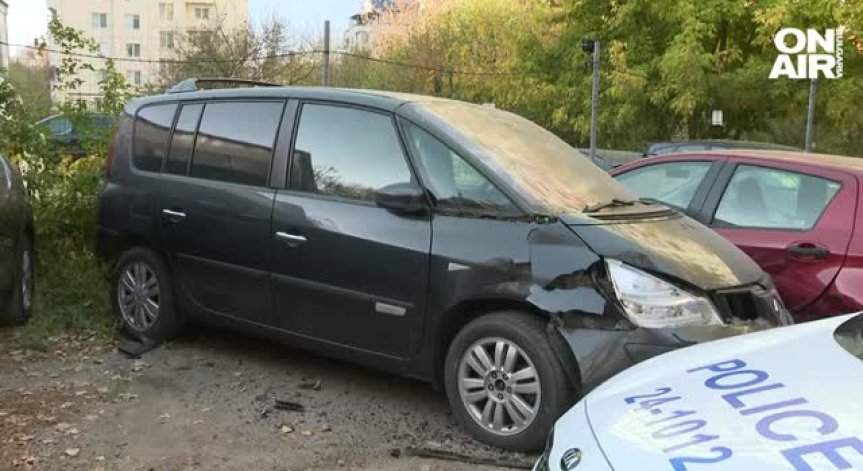 Пияният шофьор, смачкал 6 паркирани коли, остава в ареста за 72 часа