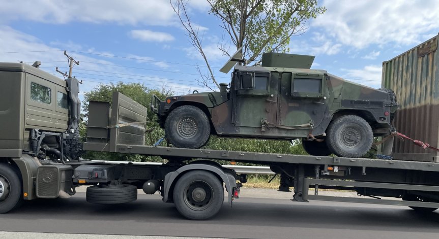 МО: Предстои придвижване на военна техника на участници в операцията на НАТО в Косово