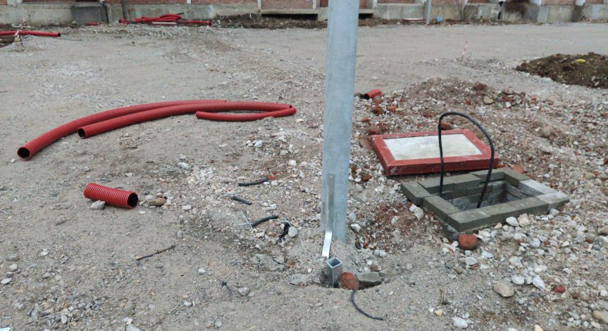 Безстопанственост и безхаберие на строителна площадка в София, общината бездейства