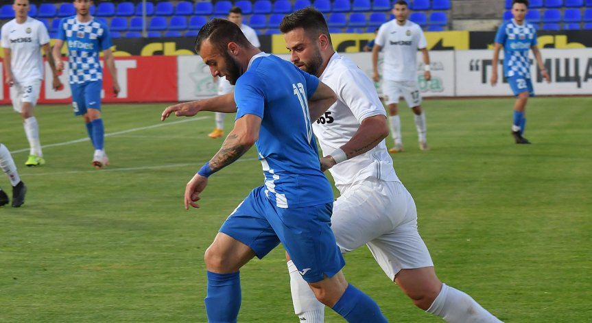 Приятелски мач.