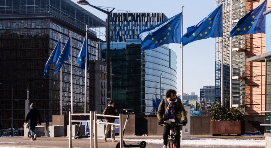 ЕС обсъжда нови санкции срещу Русия