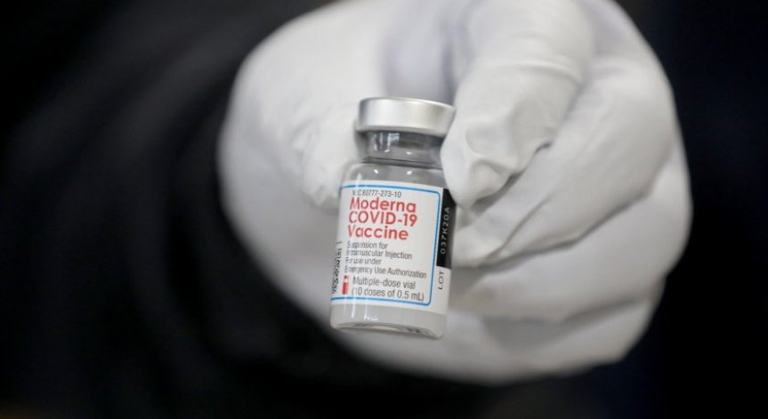 Великобритания одобри трета ваксина - тази на Moderna