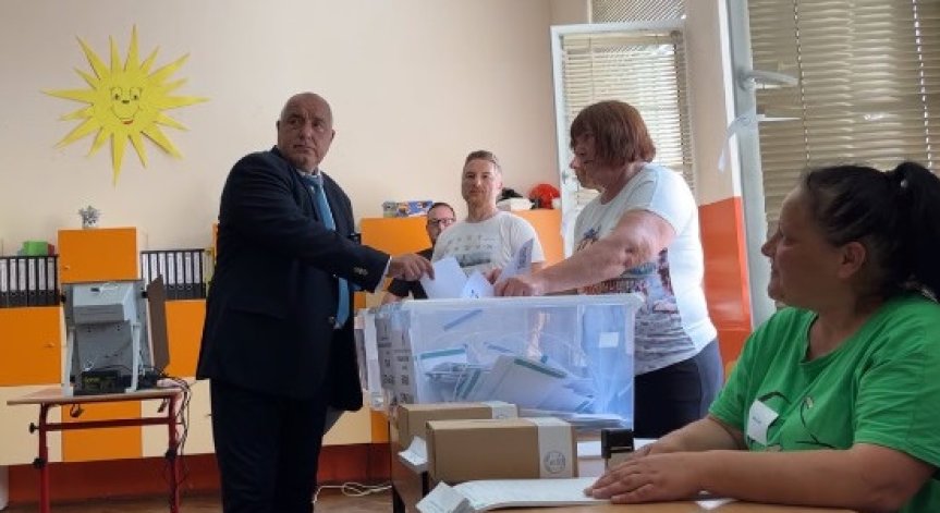 Борисов: Математиката след вота не излиза, гласувах да няма кешови потоци