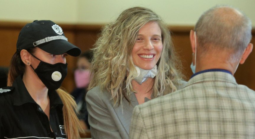 Спецсъдът пусна Лилана под домашен арест