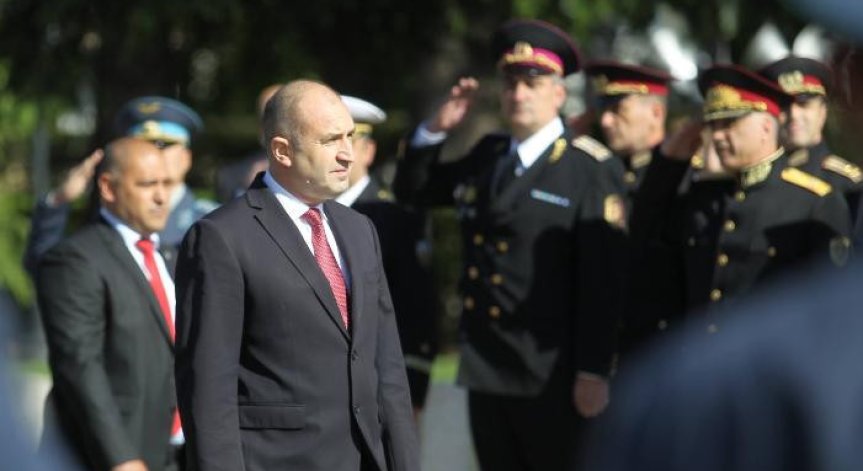 Радев: Словата на Ботев ни учат да надигаме глас срещу неправдата