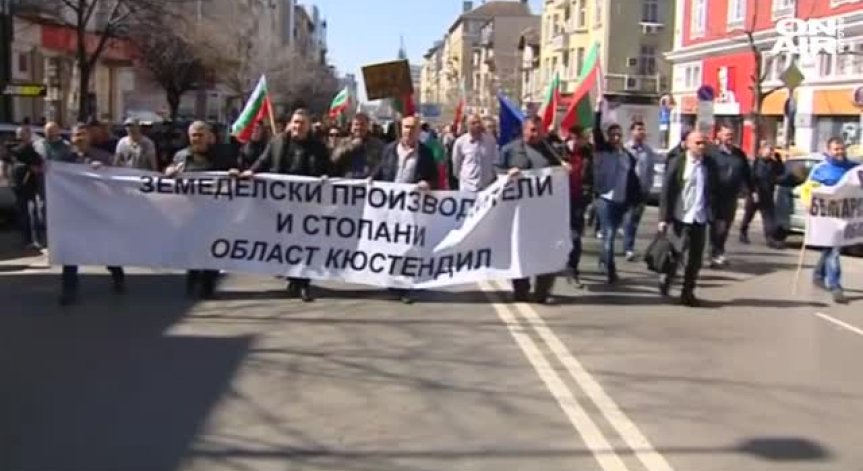 Животновъди отново на протест, плашат с блокади на основни пътища