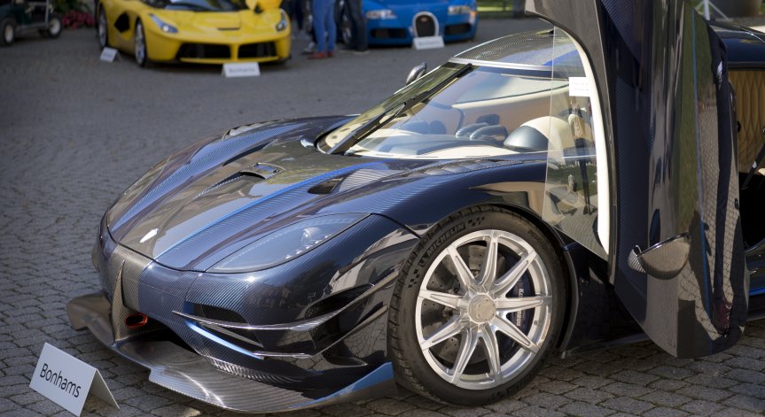 Суперзвездите карат най-впечатляващите автомобили на планетата