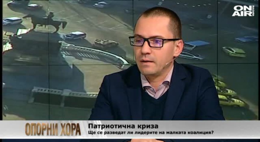 Ангел Джамбазки: Волен Сидеров е бил подведен от Николай Бареков!