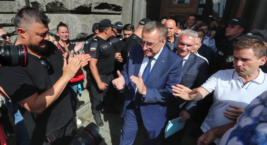 Реакция от ДПС-Доган след решението на ЦИК.