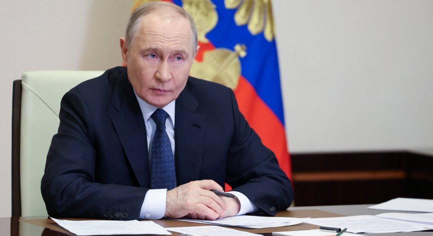 Путин обяви великденско прекратяване на огъня с Украйна
