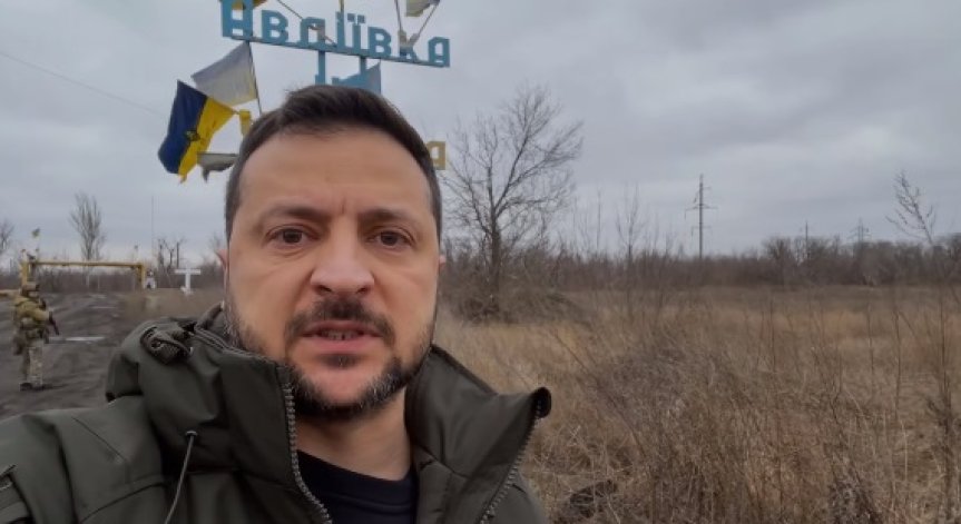 Зеленски омаловажи загубата на Авдеевка: За 2 г. успяха само там, но за какво?
