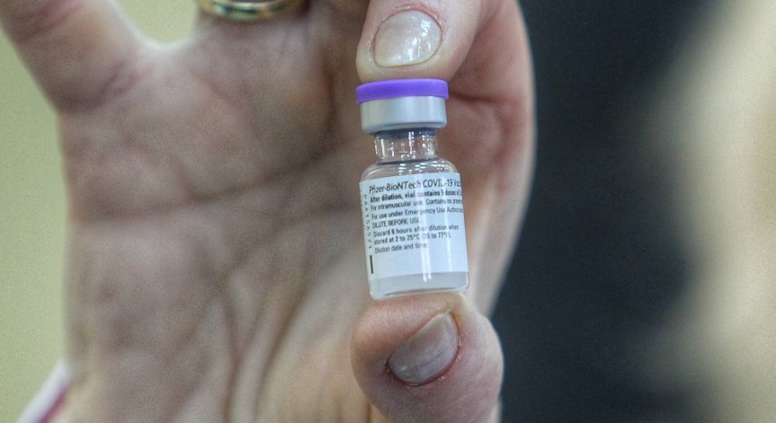 Защо САЩ даряват още 500 млн. дози от ваксината на Pfizer?