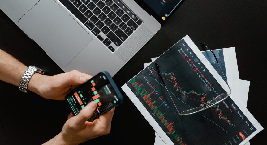 Как и защо централните банки трябва да следят за заплахите от дигиталните си пари