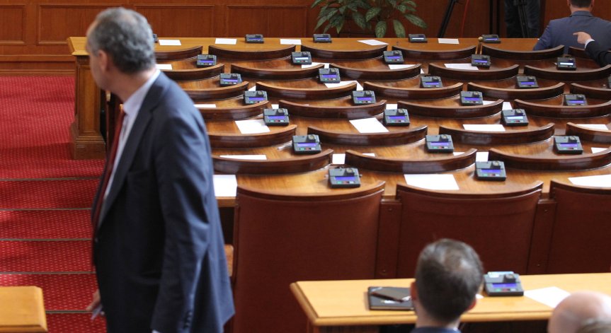 Редовното заседание на НС за втори ден остана без кворум