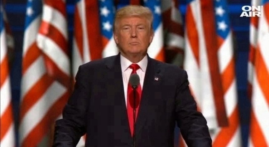 Тръмп поведе с 4% пред Клинтън