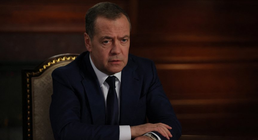 Медведев: Европа влезе в чудовищния капан на критична зависимост от САЩ