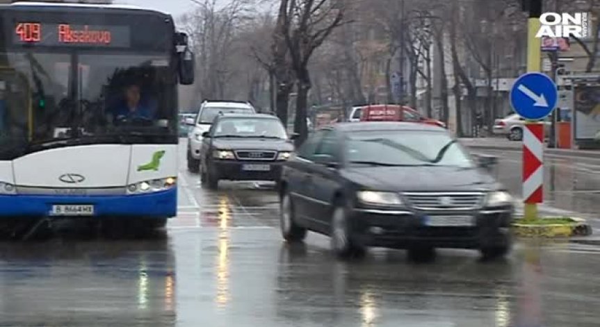 Възрастна жена почина след инцидент с автобус от градския транспорт във Варна