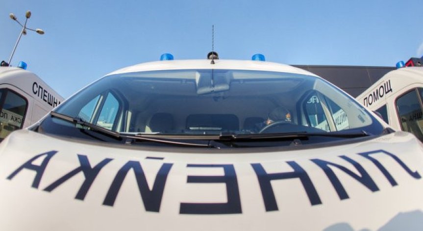 Микробусът е самокатастрофирал по време на преследване от полицейски автомобил.