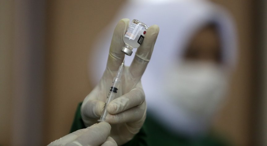 Отново ръст: Над 600 смъртните случаи от Ковид-19 на ден в Русия