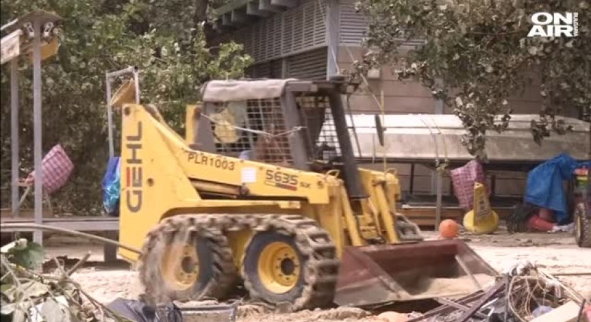 Тайфунът Хато взе 9 жертви в Южен Китай