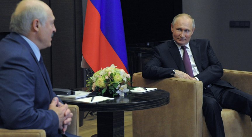 Путин подкрепя Лукашенко в аферата с 