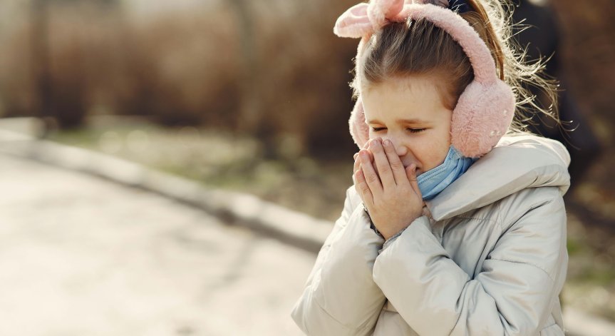При продължителни симптоми е важна консултацията с алерголог.