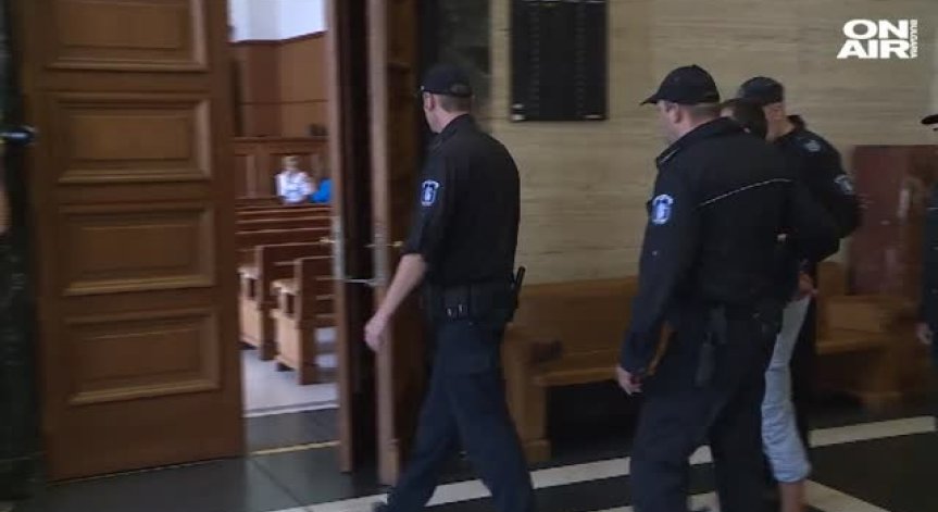 Пенчо Ненов, който уби баща си, отива в специализирано отделение на затвора в Ловеч