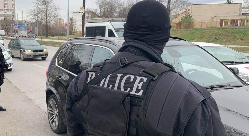 ГДБОП разследва хакери в Разград за пране на пари