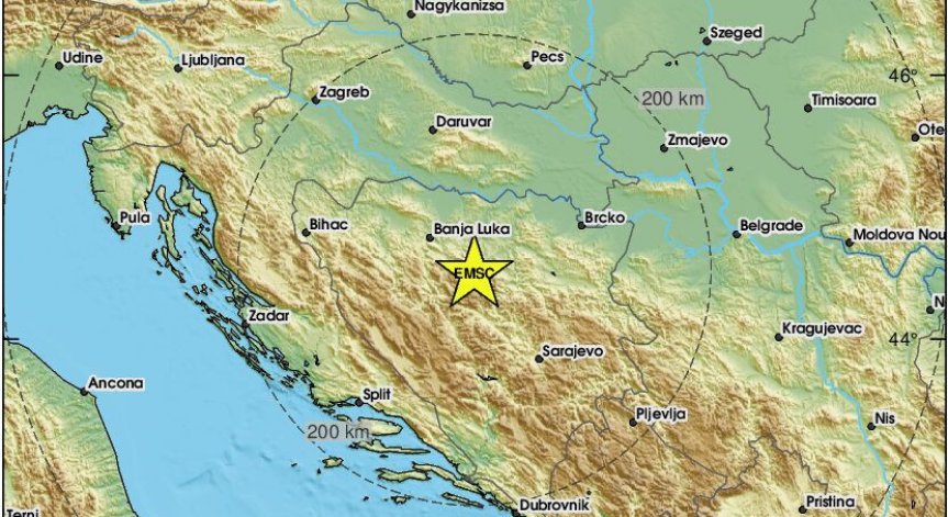 Трусът е бил с епицентър на 39 км северозападно от Зеница и на дълбочина 3 км.